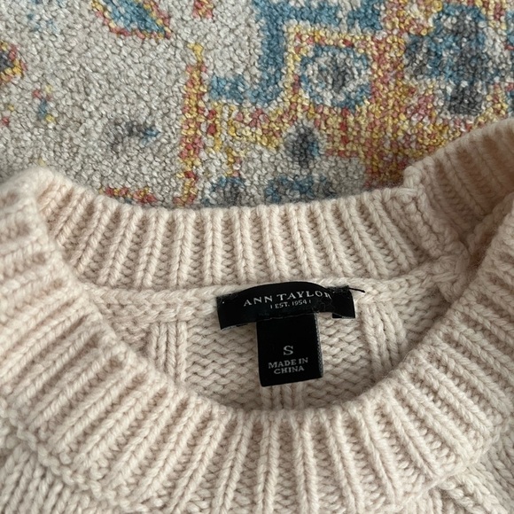 Ann Taylor cable knit wool blend cream crewneck sweater - Picture 2 of 6